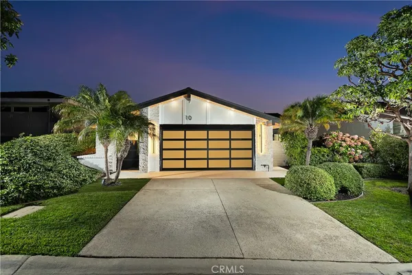 $3,550,000 | 10 White Water Drive, Corona del Mar, CA 92625