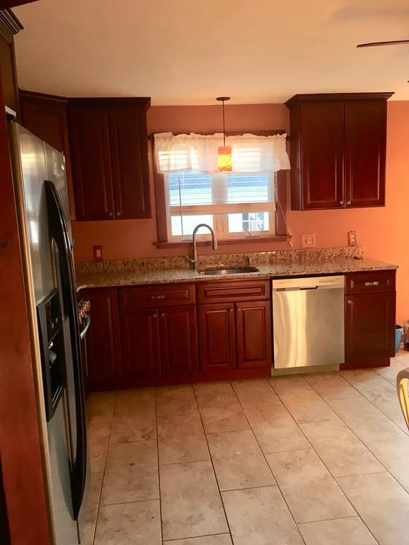 153 Cross Road Dartmouth, MA 02747 - Photo 7 of 13 Gallery Image 7