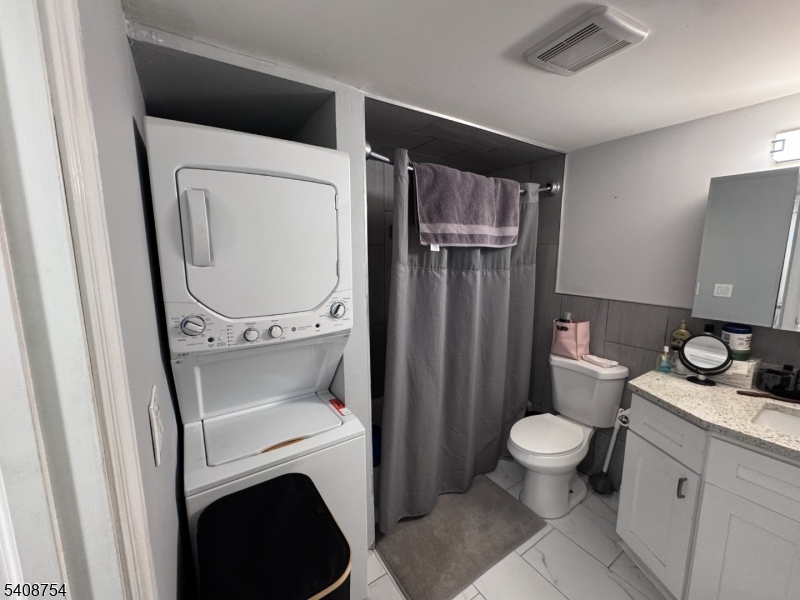 126 Riverside Avenue Lyndhurst, NJ 07071 - Photo 8 of 10