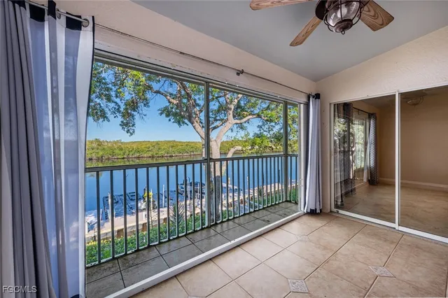 $385,000 | 242 Newport Drive, Unit 509, Naples, FL 34114
