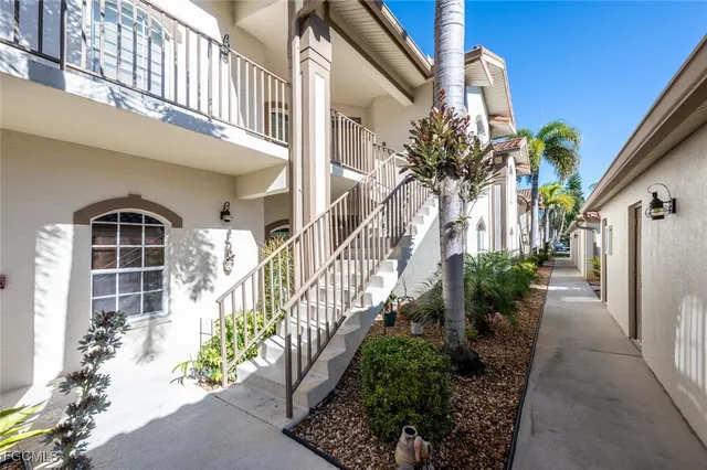 a view of a garden with pathway
