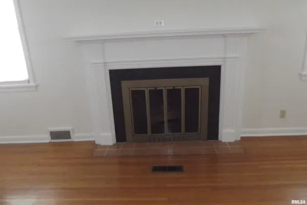 $158,900 | 441 Jackson Parkway, Springfield, IL 62704