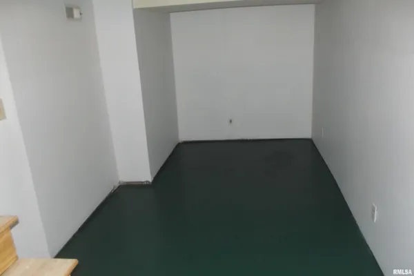 $158,900 | 441 Jackson Parkway, Springfield, IL 62704