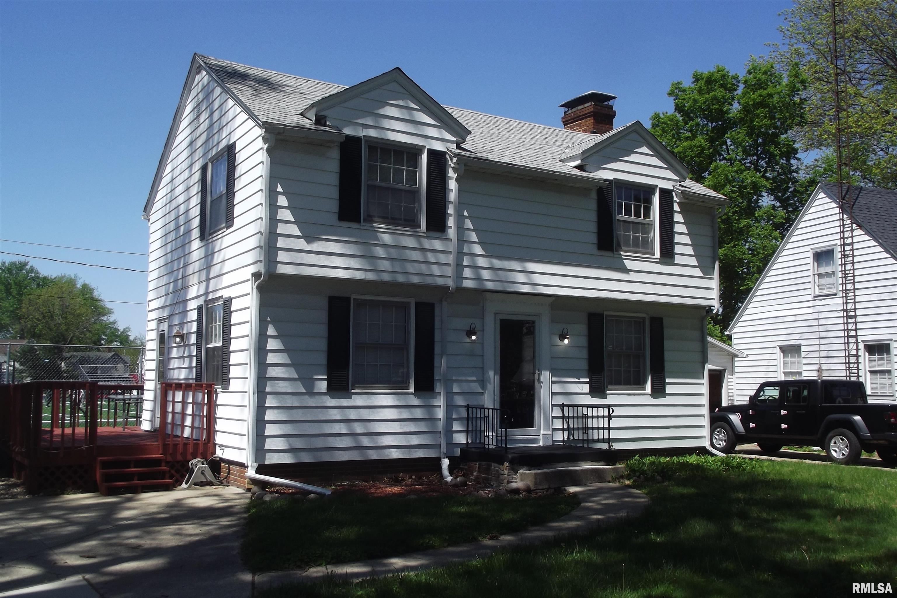 441 Jackson Parkway Springfield, IL 62704 - Photo 3 of 25