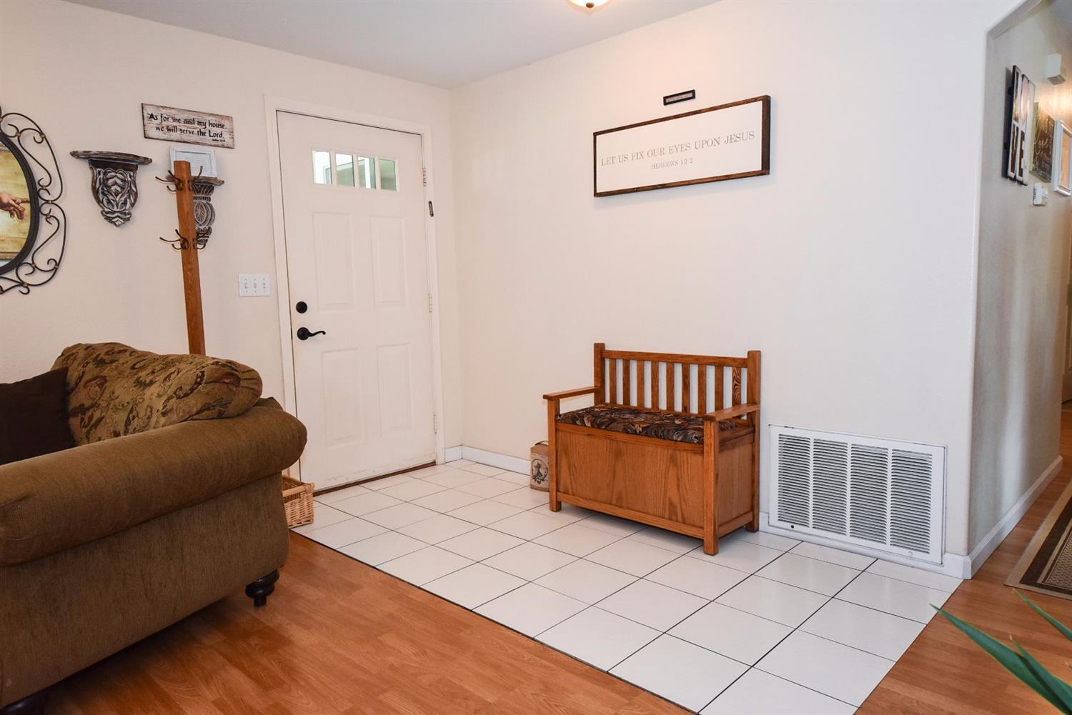 469 Mace Road Medford, OR 97501 - Photo 9 of 28 Additional Photo