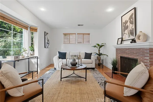 $1,159,000 | 14335 West Magnolia Boulevard, Sherman Oaks, CA 91423