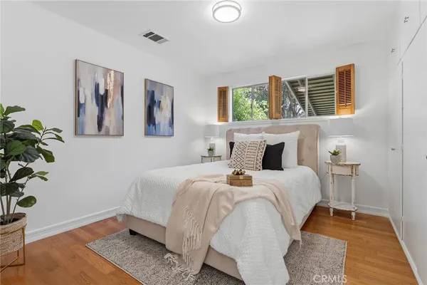 $1,159,000 | 14335 West Magnolia Boulevard, Sherman Oaks, CA 91423