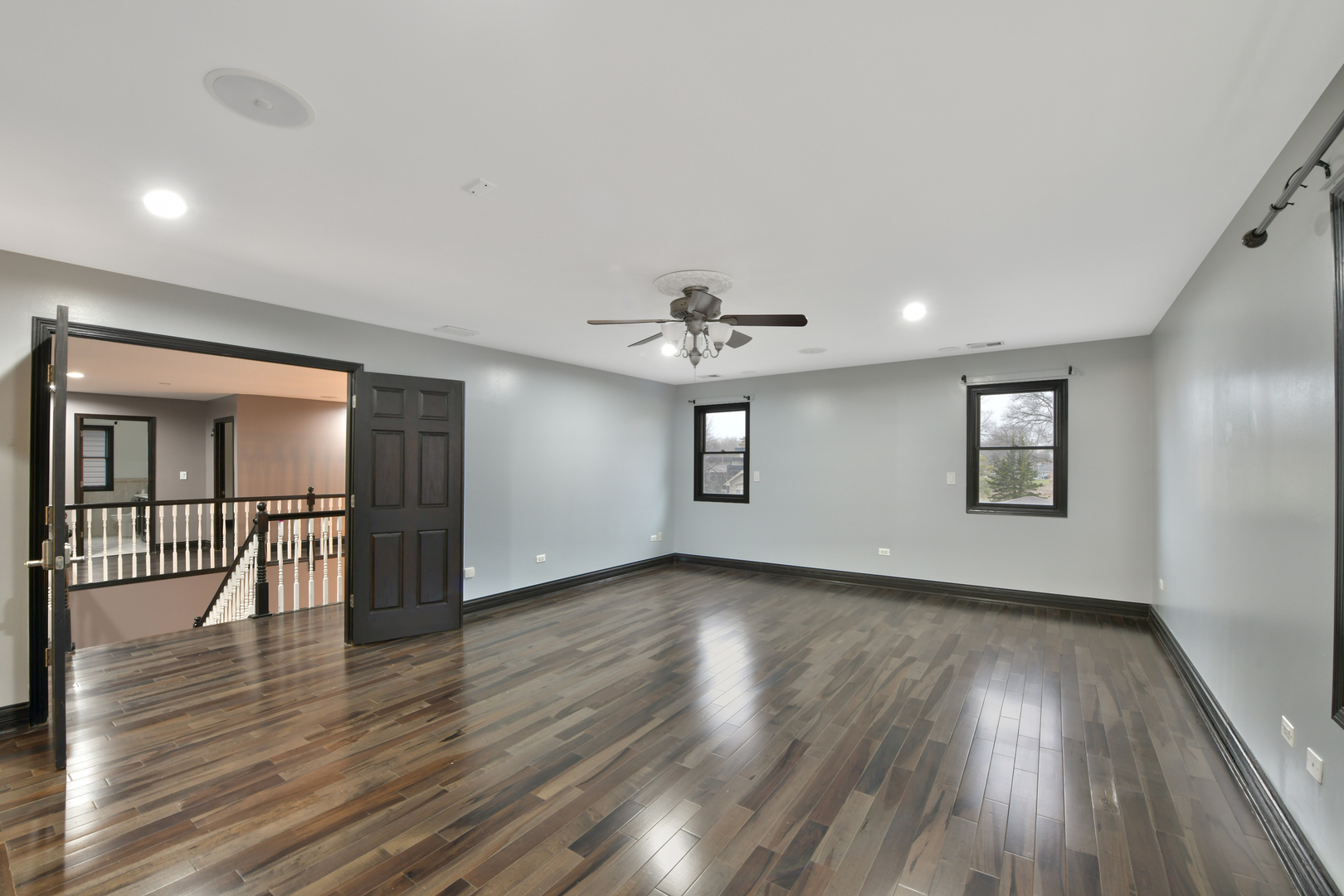 972 Red Oak Street Addison, IL 60101 - Photo 20 of 41 Gallery Image 20