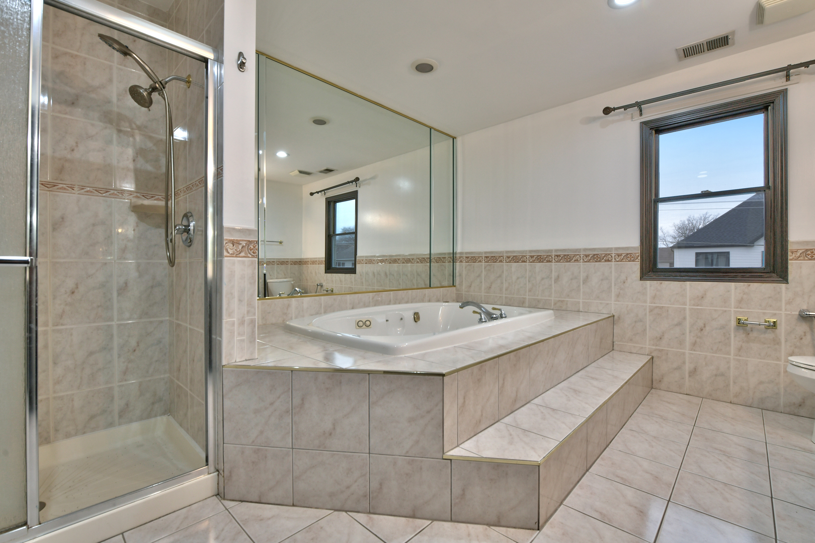 972 Red Oak Street Addison, IL 60101 - Photo 24 of 41 Gallery Image 24