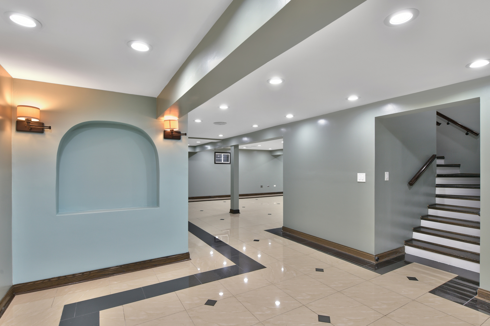 972 Red Oak Street Addison, IL 60101 - Photo 33 of 41 Gallery Image 33