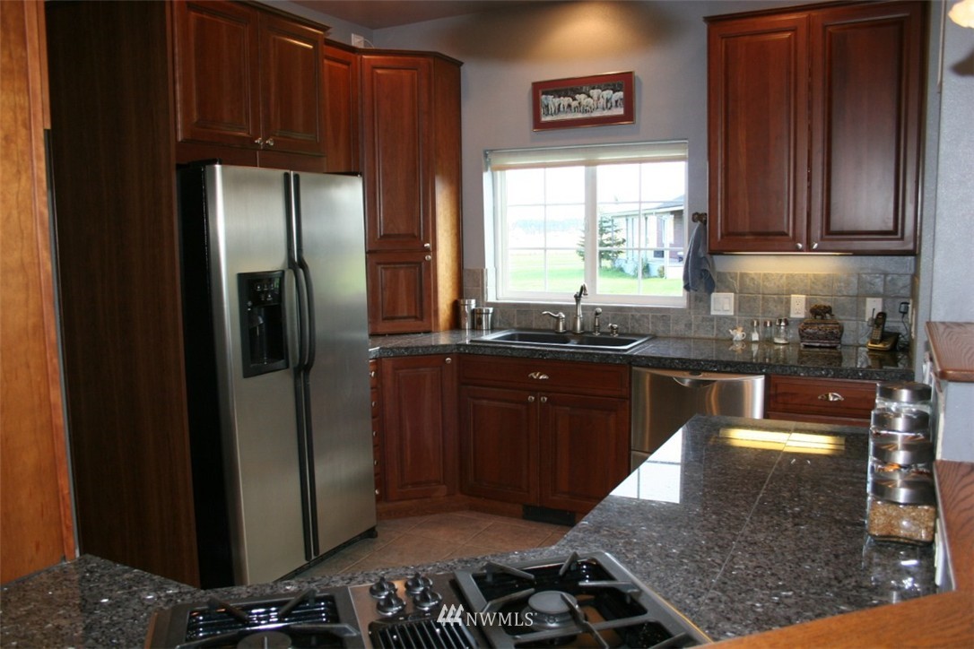 540 Finn Hall Road Port Angeles, WA 98362 - Photo 6 of 17 Gallery Image 6