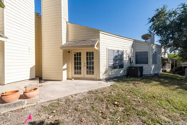 a view of a house with outdoor space and porch