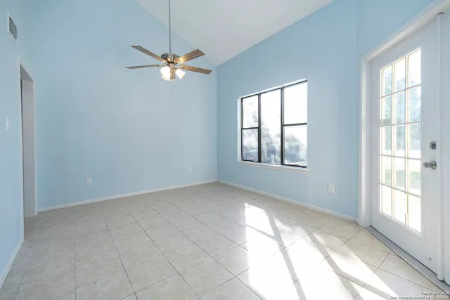 a view of empty room with window