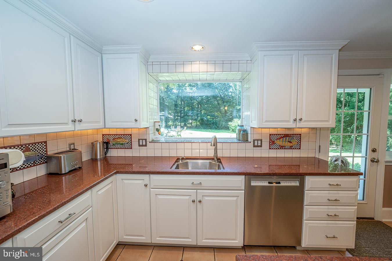238 Righters Mill Road Penn Valley, PA 19072 - Photo 21 of 61 Eat-in Kitchen