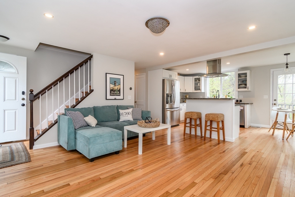 21 Nimitz Circle Natick, MA 01760 - Photo 3 of 26