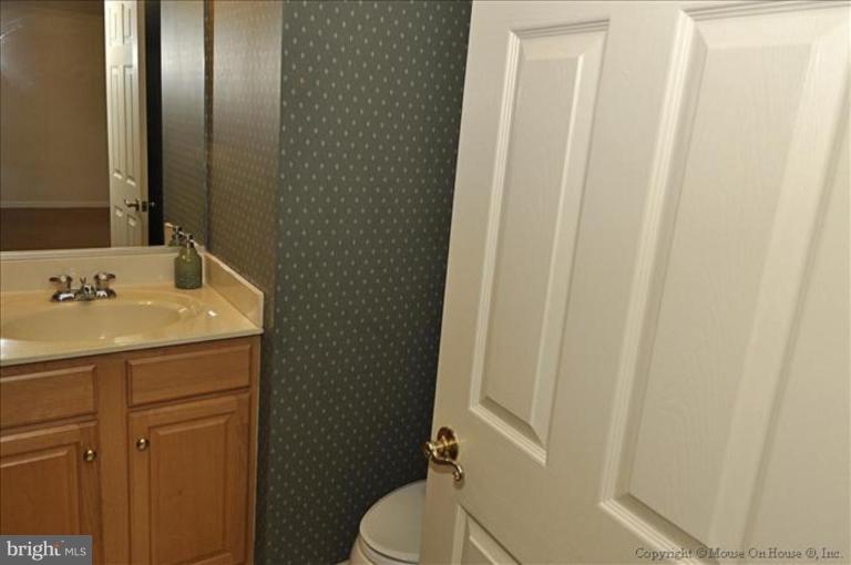 7407 Old Sandy Spring Road Laurel, MD 20707 - Photo 22 of 30 Bath #1