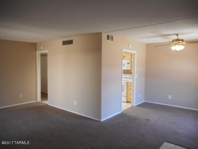 285 South Kolb Road, Unit 21 Tucson, AZ 85710 - Photo 13 of 40