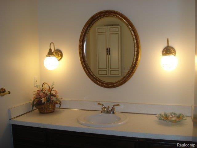 30130 High Valley Road Farmington, MI 48331 - Photo 10 of 14 powderroom
