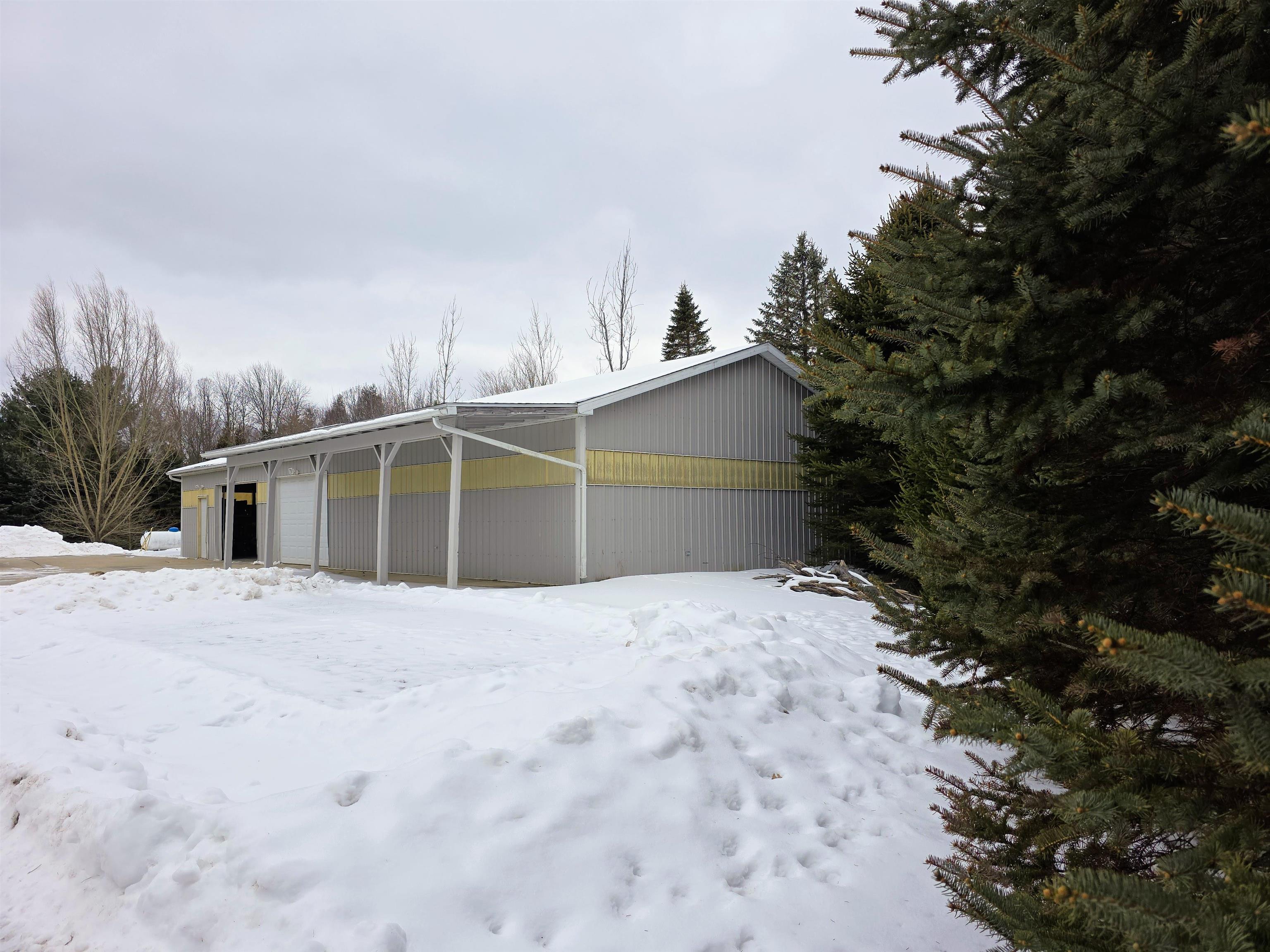 6189 Willits Road Otter Lake, MI 48464 - Photo 36 of 41 Gallery Image 36