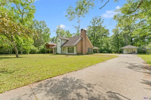 $240,000 | 15035 Crystal Drive, Pride, LA 70770