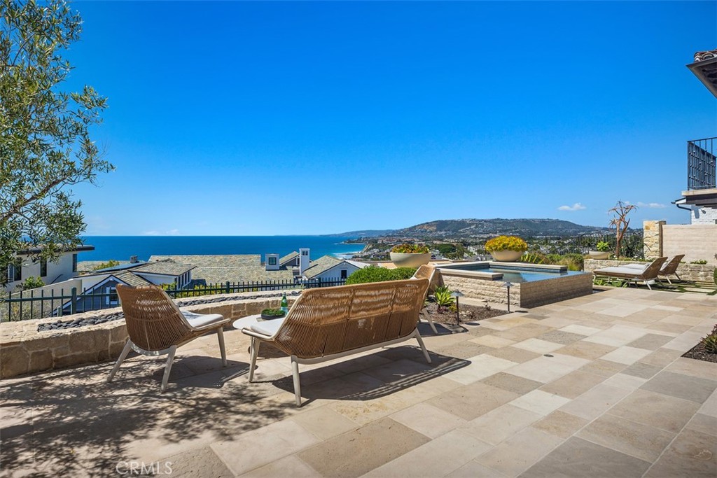 17 Pacific Ridge Place Dana Point, CA 92629 - Photo 5 of 47 a view of a terrace with sitting area
