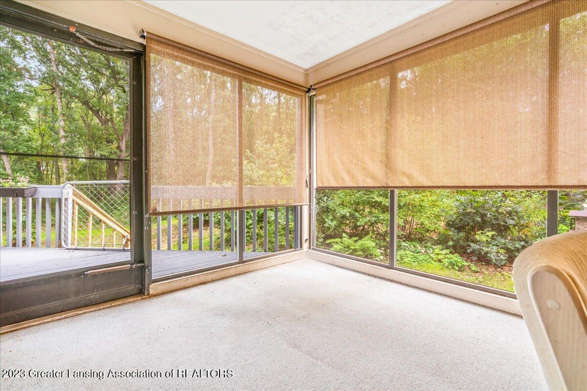 6260 Green Road Haslett, MI 48840 - Photo 10 of 39 15-Media Jett-34