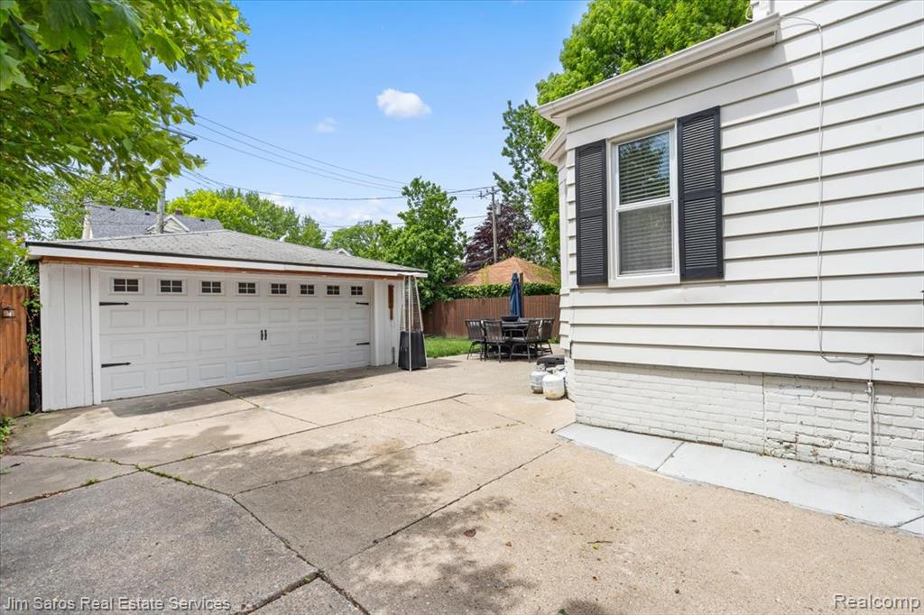 1215 Nottingham Road Grosse Pointe Park, MI 48230 - Photo 35 of 36