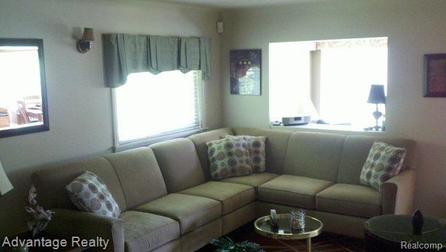 5902 Klettner Road St. Clair, MI 48079 - Photo 10 of 25 2013-06-05_15-40-51_195.jpg