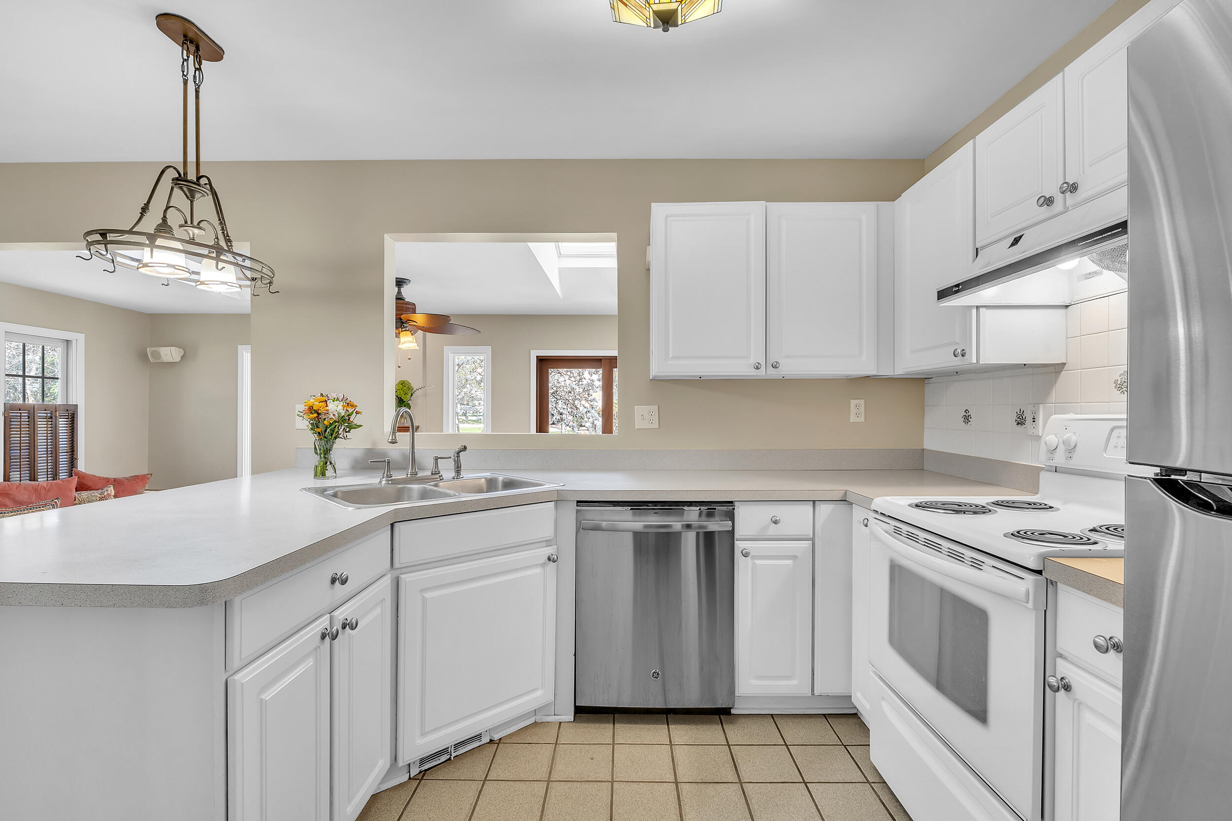 1144 Harding Avenue Rochester Hills, MI 48307 - Photo 15 of 50 harding-18
