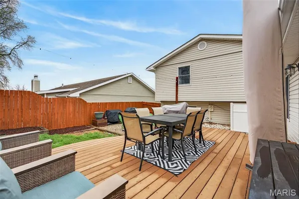 $399,900 | 28 Greenfield Drive, St. Peters, MO 63376