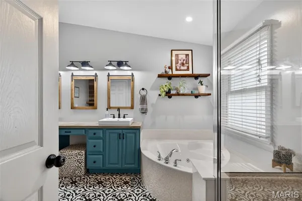 $399,900 | 28 Greenfield Drive, St. Peters, MO 63376