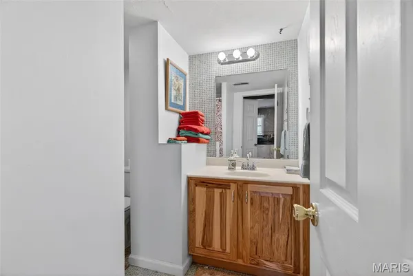$399,900 | 28 Greenfield Drive, St. Peters, MO 63376