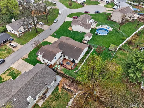 $399,900 | 28 Greenfield Drive, St. Peters, MO 63376