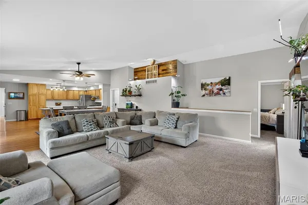 $399,900 | 28 Greenfield Drive, St. Peters, MO 63376