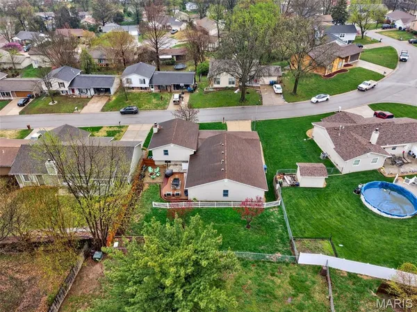 $399,900 | 28 Greenfield Drive, St. Peters, MO 63376