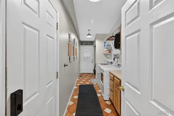 $399,900 | 28 Greenfield Drive, St. Peters, MO 63376