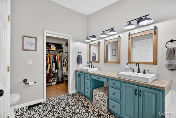 $399,900 | 28 Greenfield Drive, St. Peters, MO 63376