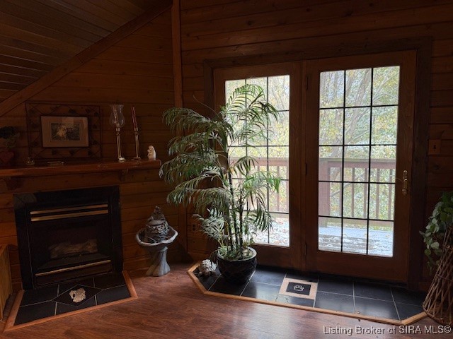 8000 South County Line Road Henryville, IN 47126 - Photo 22 of 28 Second floor - bedroom #3 with walk out balcony