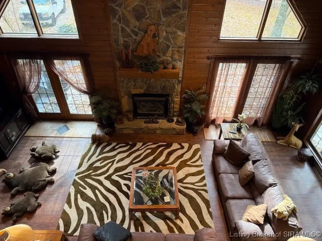 $800,000 | 8000 South County Line Road, Henryville, IN 47126