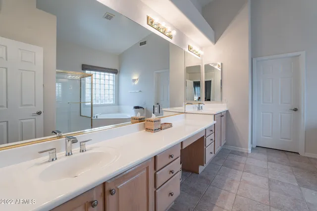 $9,500 | 11056 East Oberlin Way, Scottsdale, AZ 85262