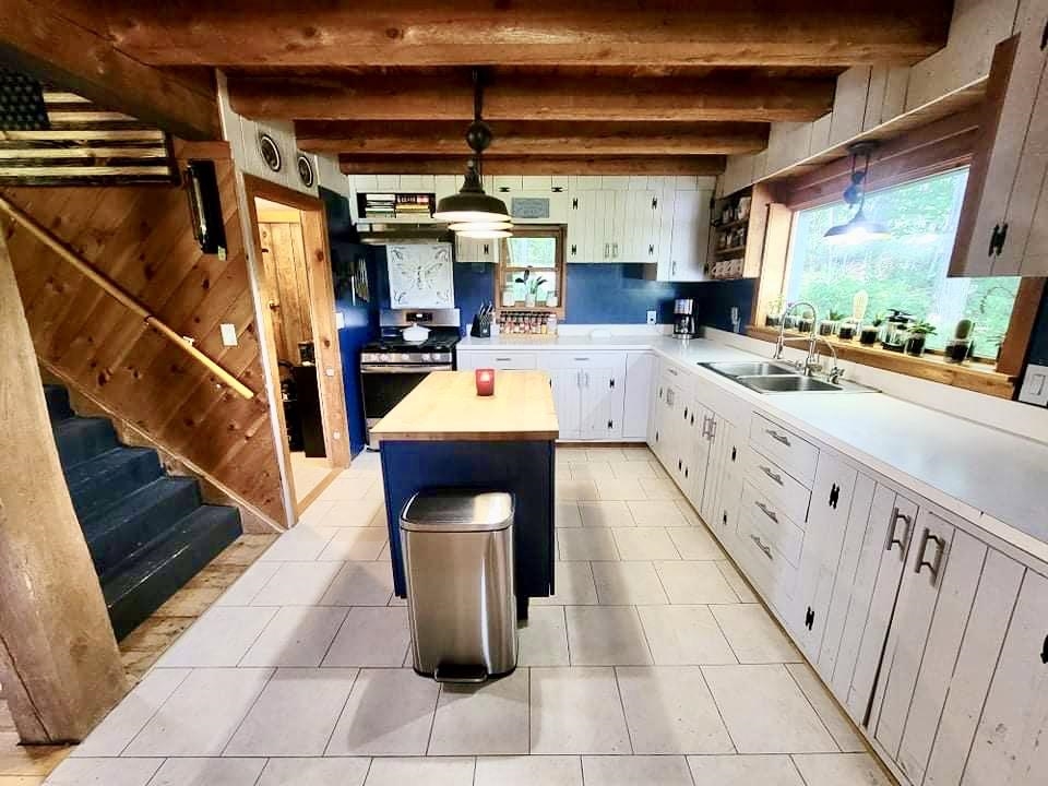 608 Perkins Road Weybridge, VT 05753 - Photo 4 of 21