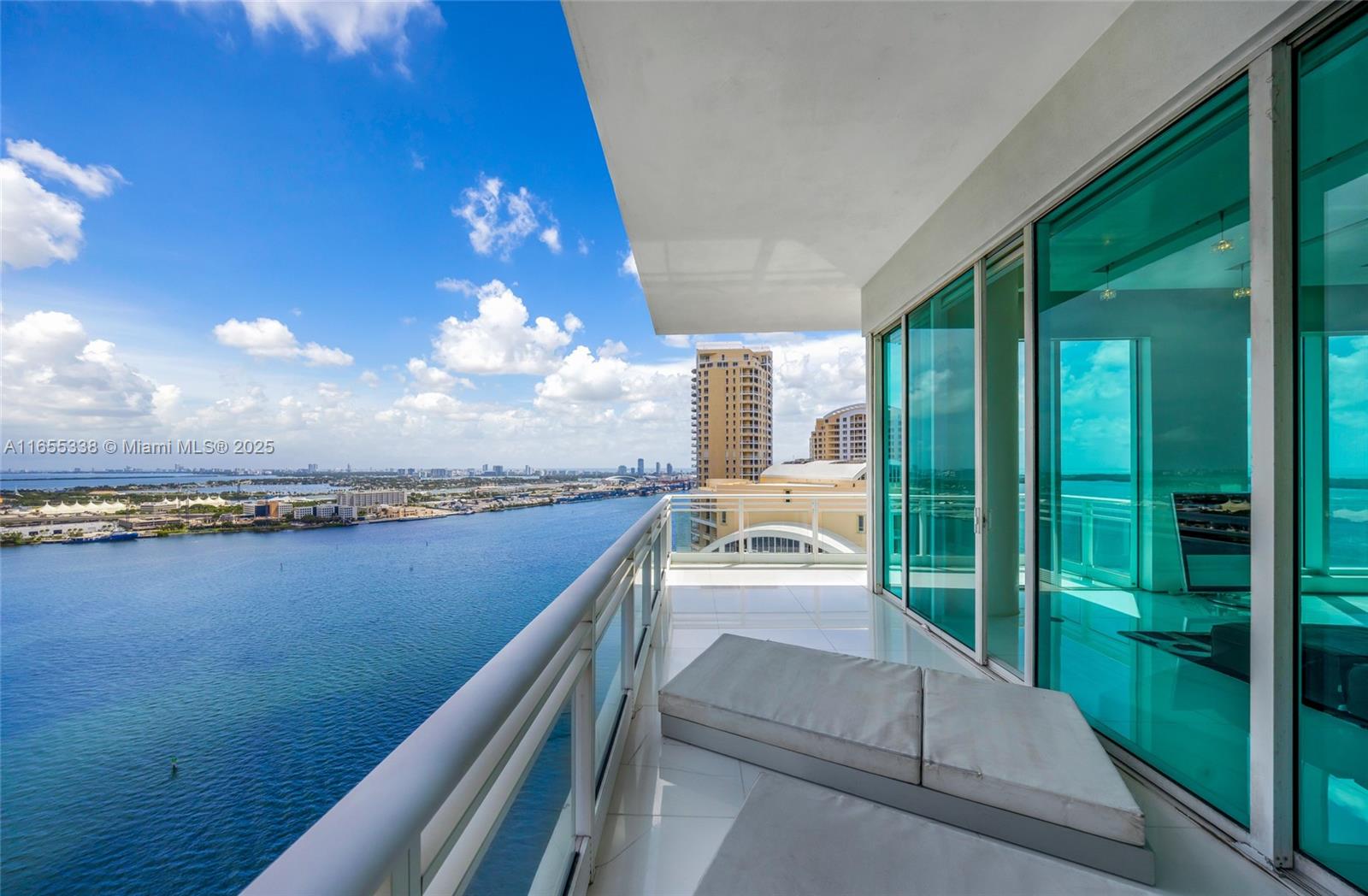 900 Brickell Key Boulevard, Unit 2603 Miami, FL 33131 - Photo 16 of 99