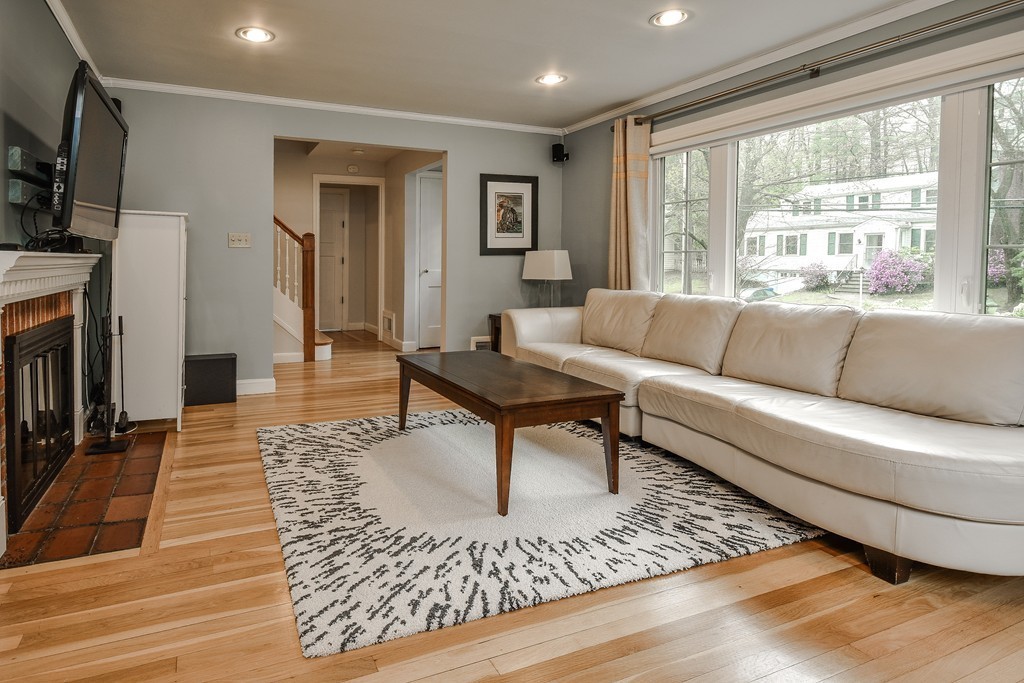 134 Pond Brook Road Newton, MA 02467 - Photo 4 of 22