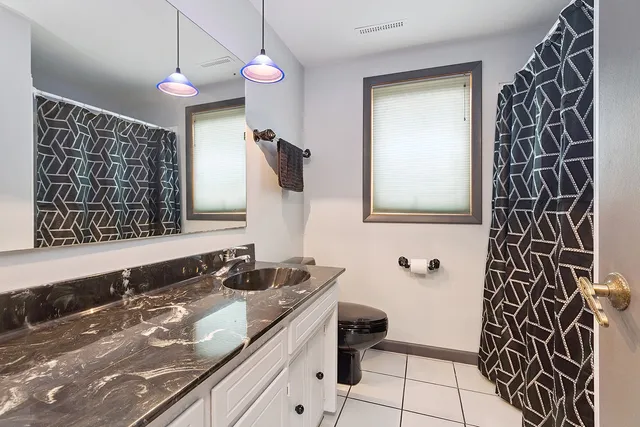 $425,000 | 7922 Sycamore Drive, Orland Park, IL 60462