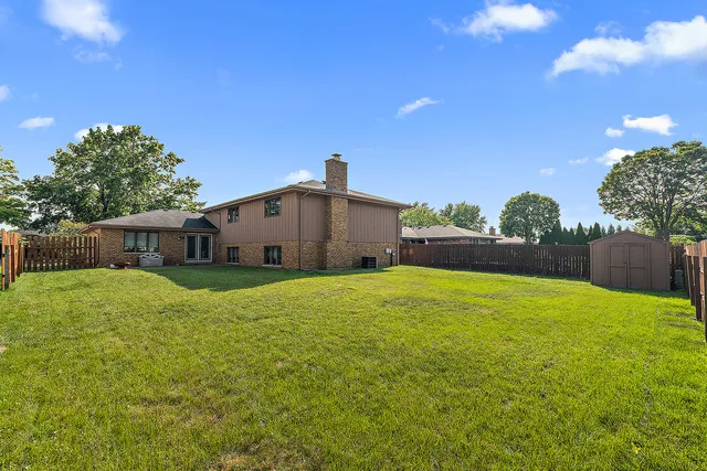 $425,000 | 7922 Sycamore Drive, Orland Park, IL 60462