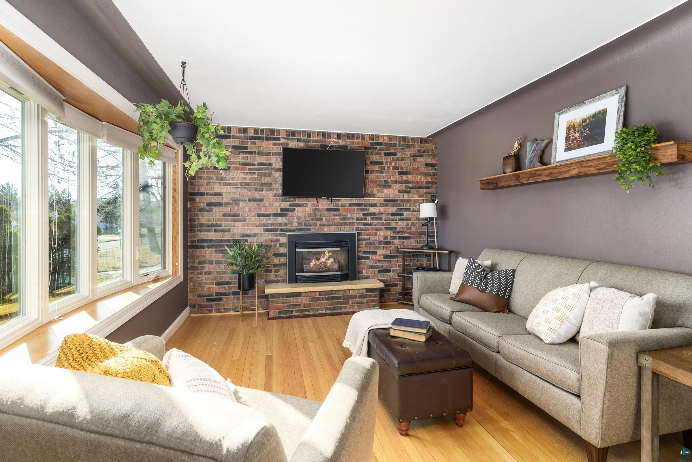 4613 Oneida Street Duluth, MN 55804 - Photo 3 of 24 Gallery Image 3