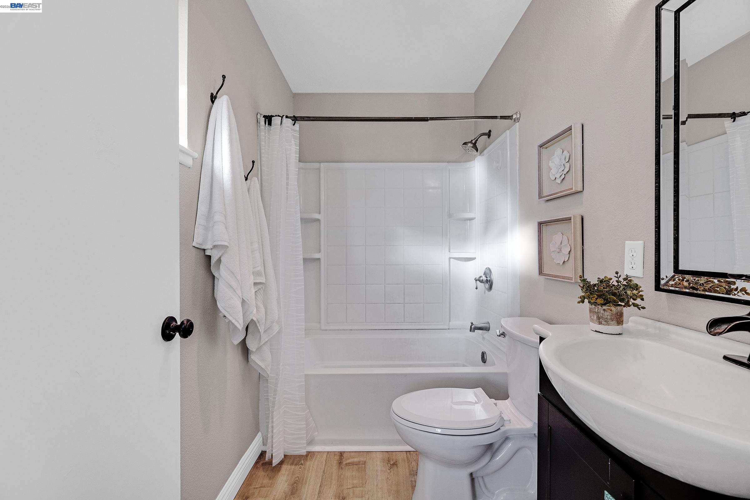 1035 Marigold Road Livermore, CA 94551 - Photo 32 of 42 Gallery Image 32