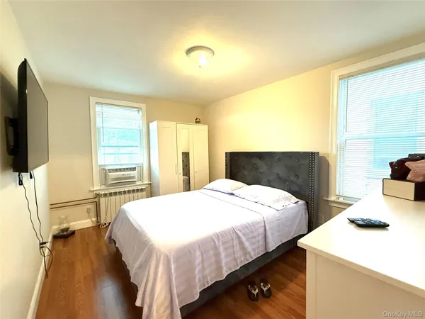 $2,900 | 78-59 83rd Street | Glendale