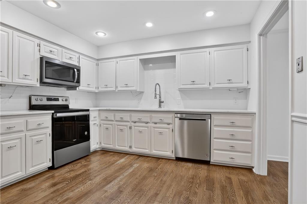 7223 Mission Road, Unit 103 Prairie Village, KS 66208 - Photo 9 of 28