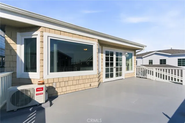 a view of an outdoor space